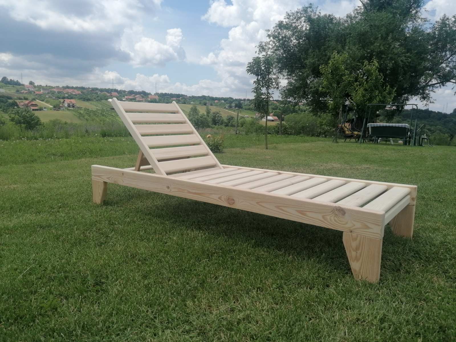 lezaljka svetlija priroda.jpg